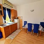 Silvana Apartment *