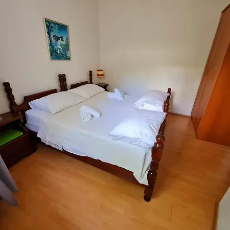 Silvana Apartment *